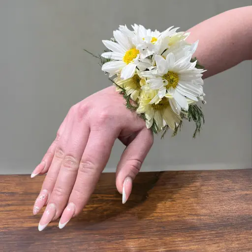 Pulsera de flores margaritas 